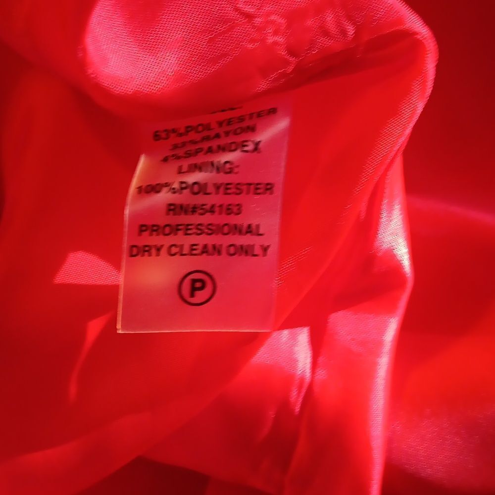 Calvin Klein Red Dress With Hardware. - Picture 8 of 9